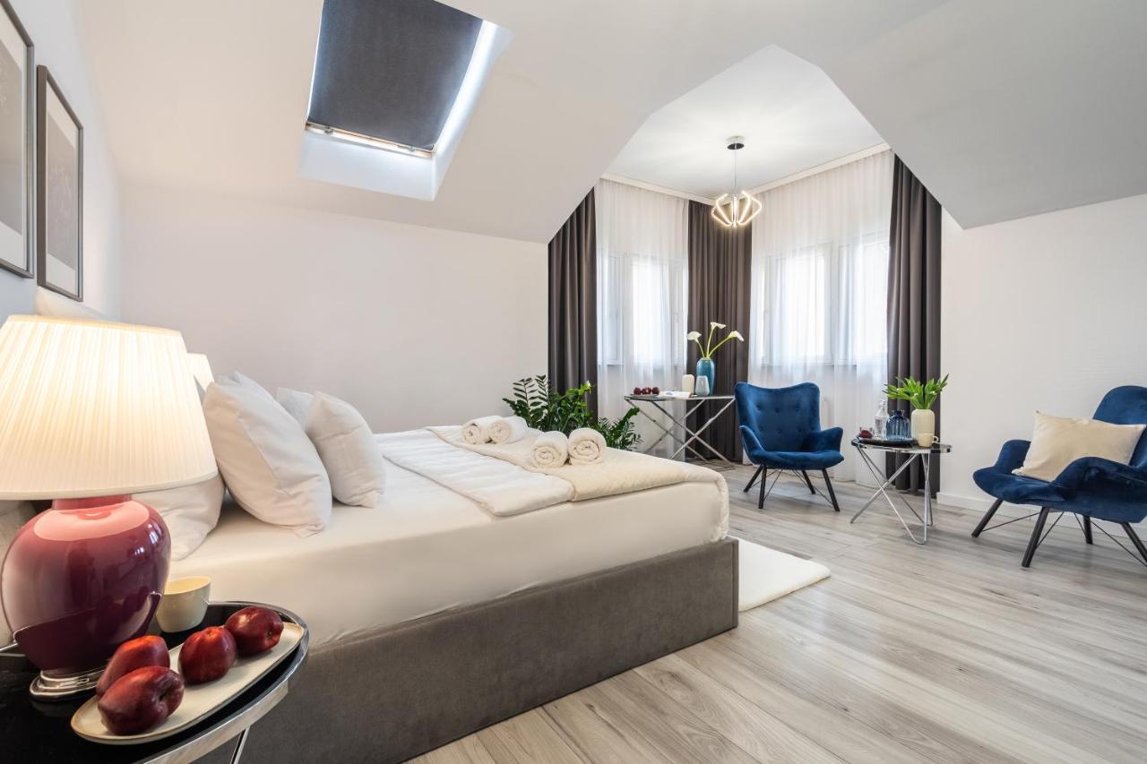 Hotel Sofia By The Railway Station فروتسواف المظهر الخارجي الصورة