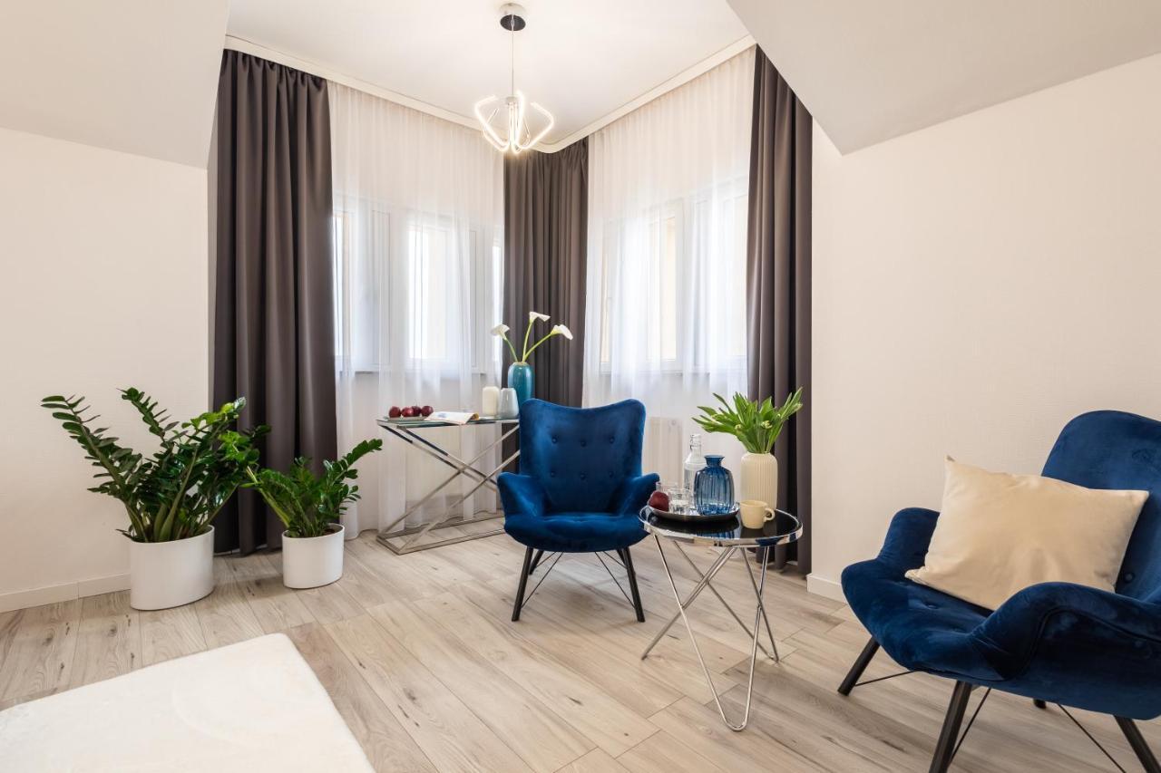 Hotel Sofia By The Railway Station فروتسواف المظهر الخارجي الصورة